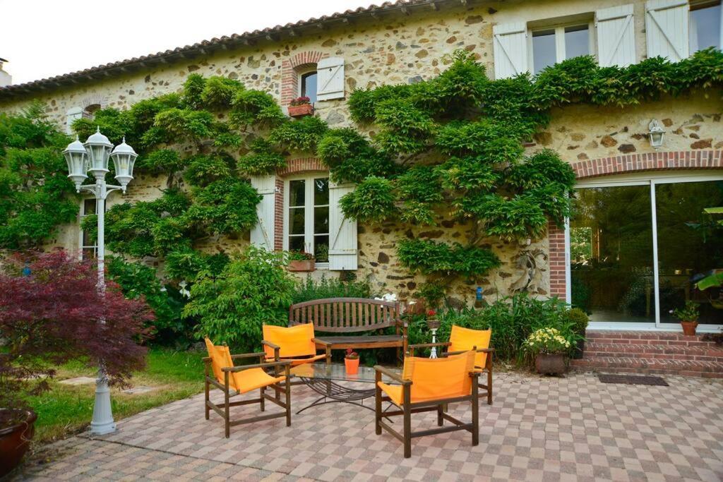 La Frapperie Bed & Breakfast La Pommeraie-sur-Sevre Bagian luar foto