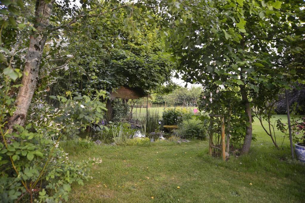 La Frapperie Bed & Breakfast La Pommeraie-sur-Sevre Bagian luar foto