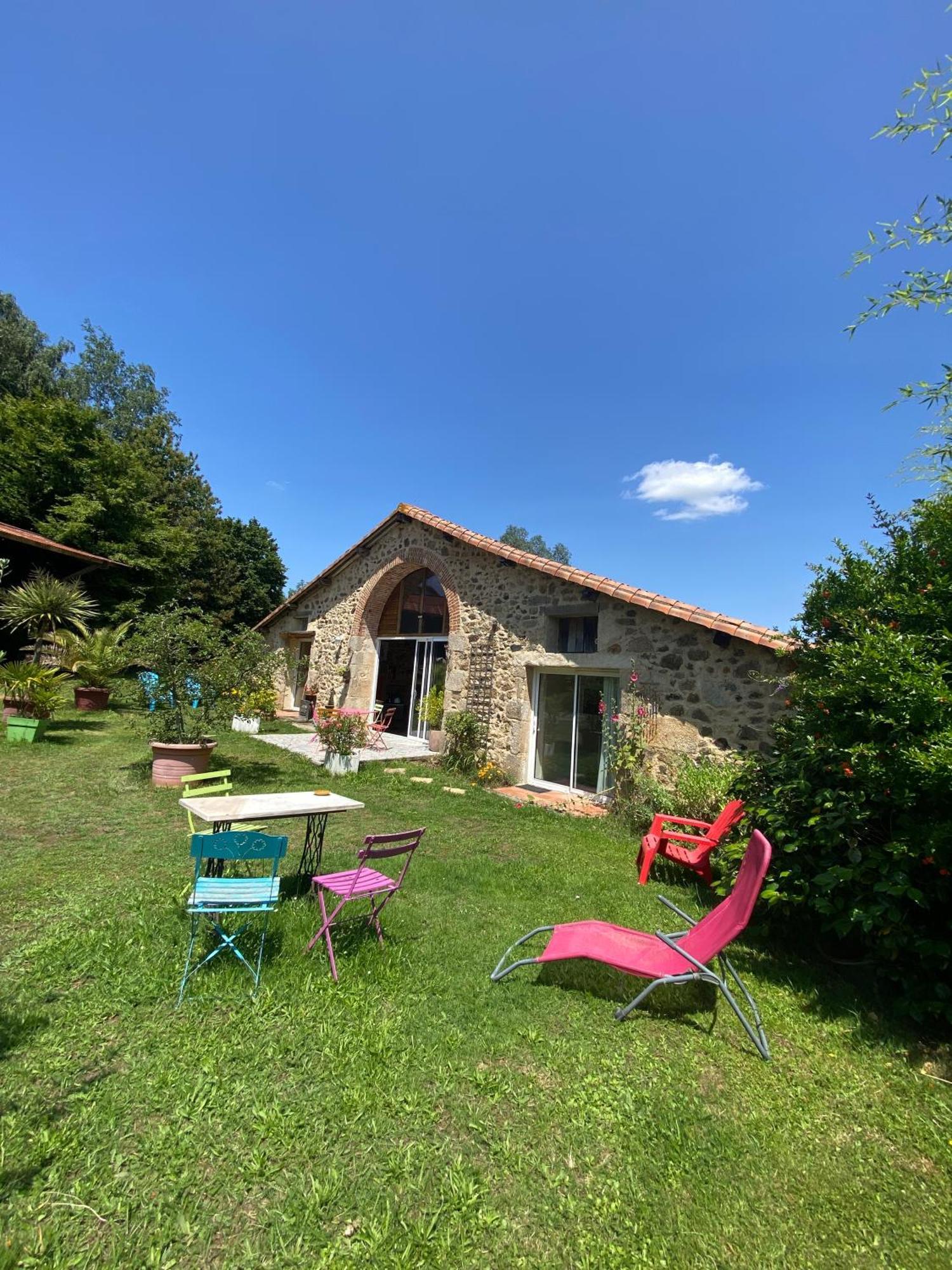 La Frapperie Bed & Breakfast La Pommeraie-sur-Sevre Bagian luar foto