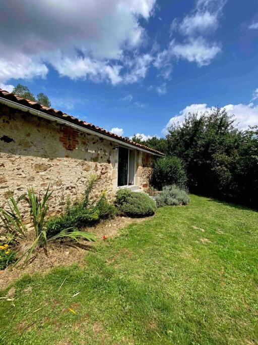 La Frapperie Bed & Breakfast La Pommeraie-sur-Sevre Bagian luar foto